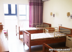 <b>备4名心理征询师</b>